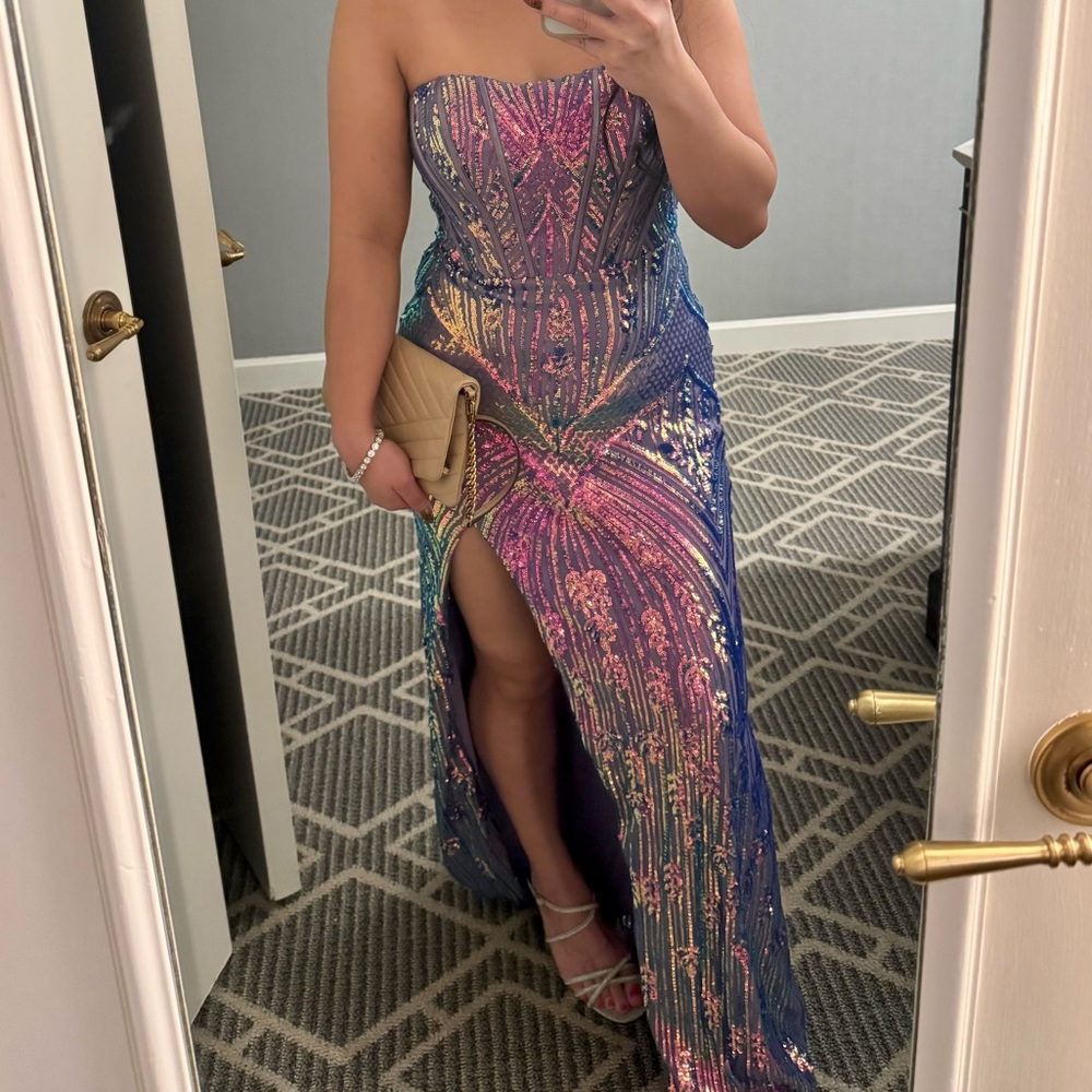 ✨Northern Lights✨ Camille La Vie Evening Gown Dress, Size 4
